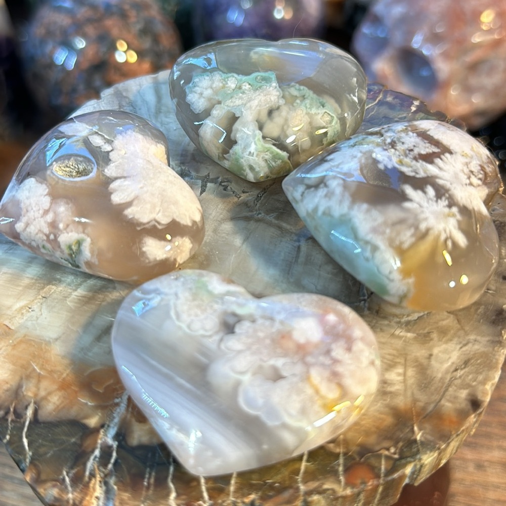 4 Flower Agate Crystal Heart Carvings! - Picture 7 of 7